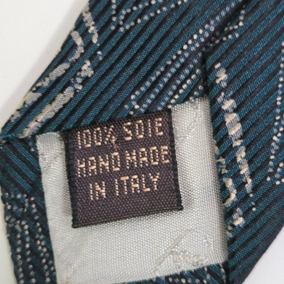 Valentino Vintage 100% Silk Tie Hand Made In Italy - Picture 4 of 4